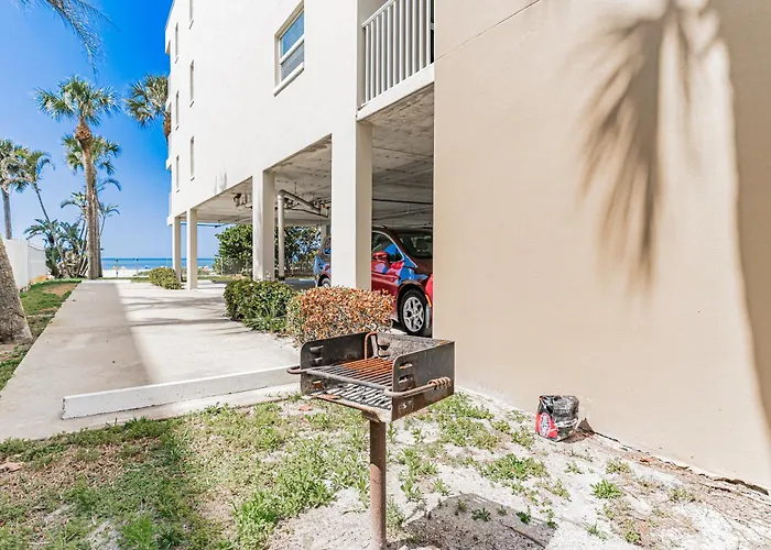 Hamilton House 301